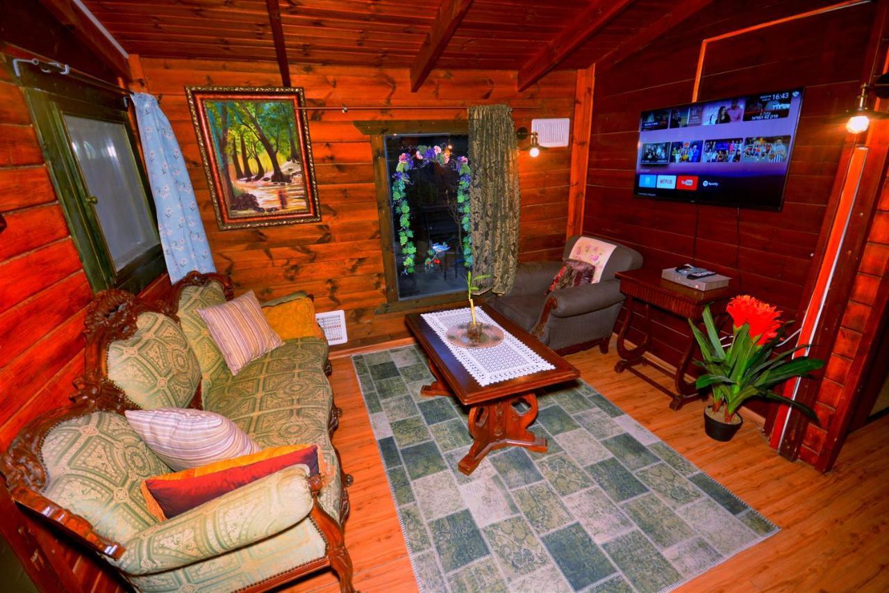 Family Cabin Menaẖemya Esterno foto
