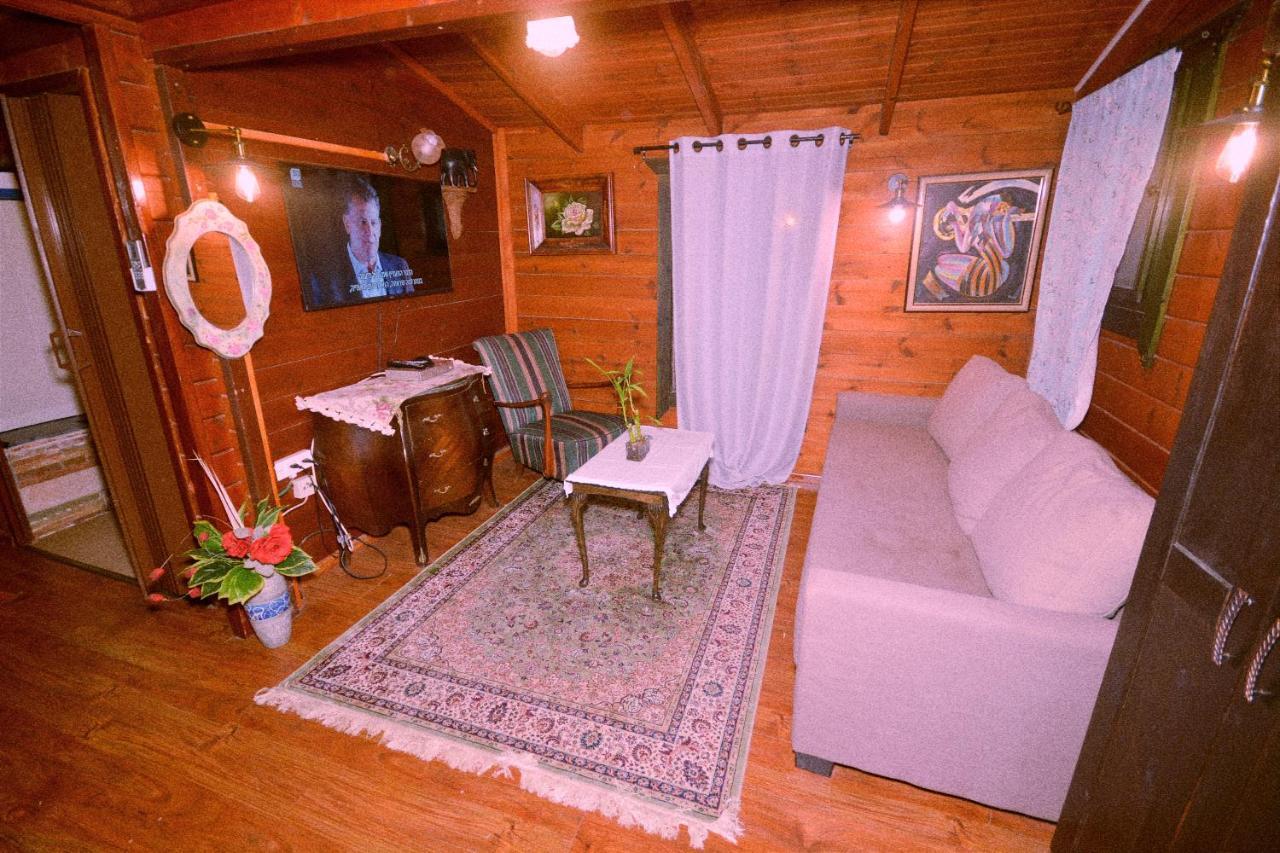 Family Cabin Menaẖemya Esterno foto